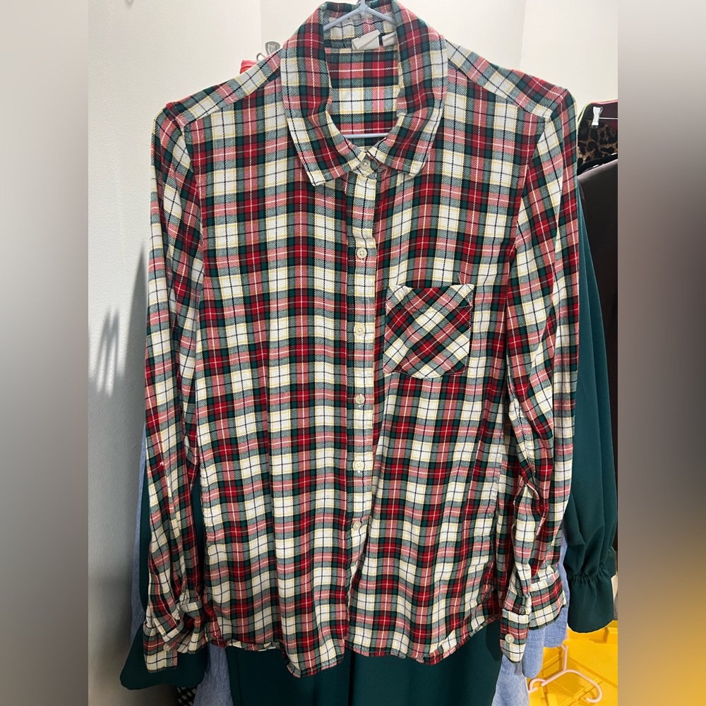 GAP Thin Lightweight Flannel Plaid Shirt - Red, Green, and White XS